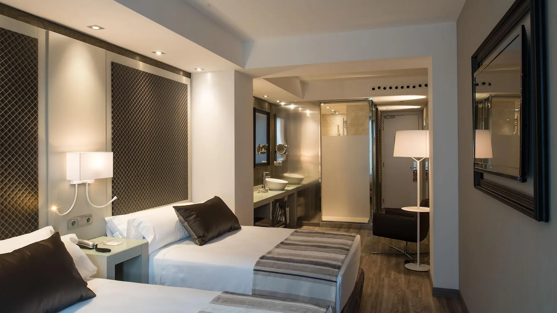 Отель Catalonia Square 4* Sup Барселона