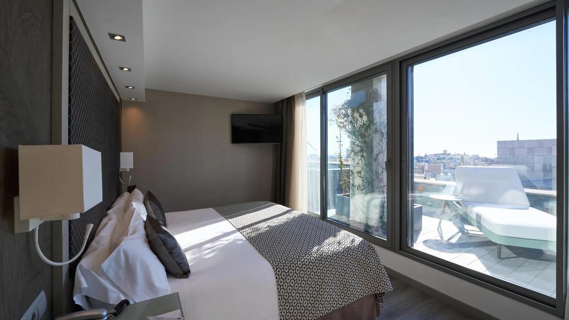 Отель Catalonia Square 4* Sup Барселона