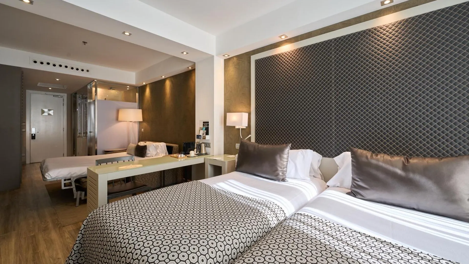 Отель Catalonia Square 4* Sup Барселона 4*,